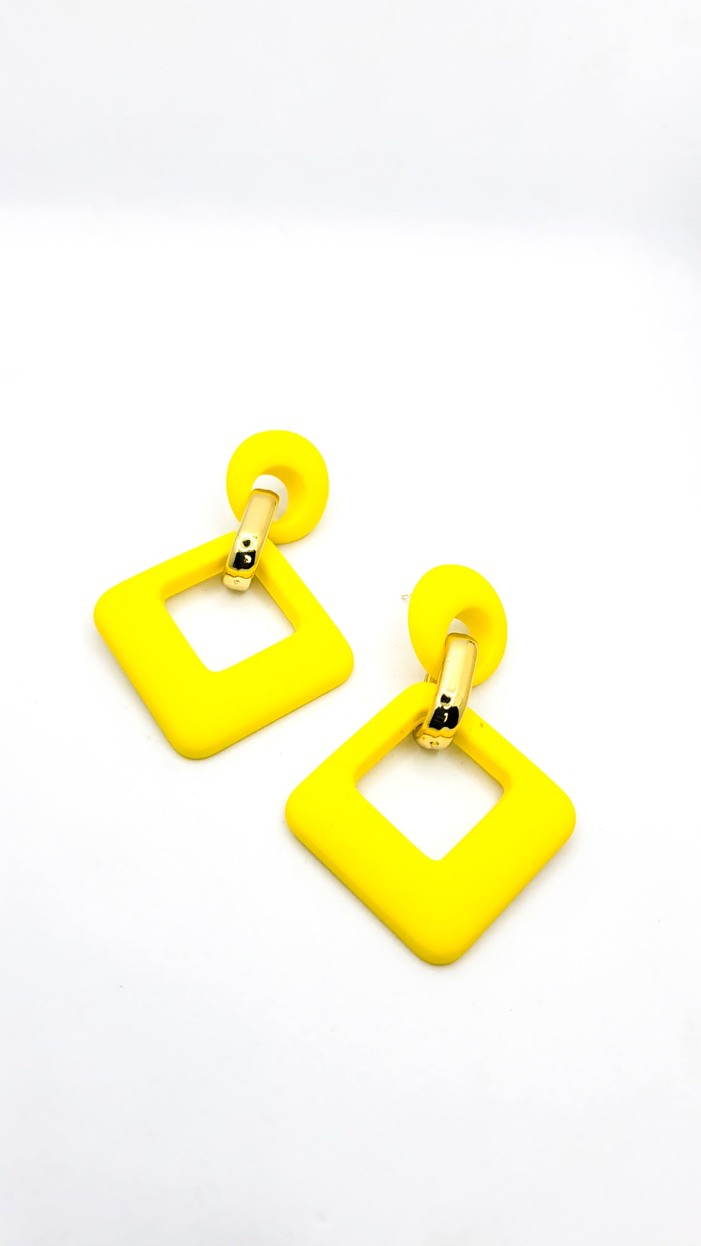 Velvet Rhombus Drop Earrings