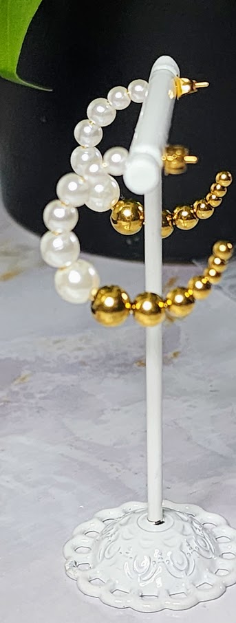 Pearllicious Gold Hoops