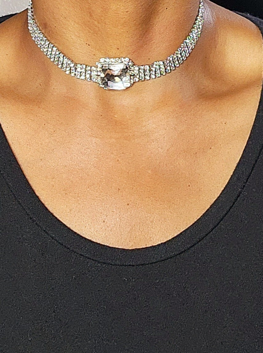 DazzleLuxe Rhinestone Choker