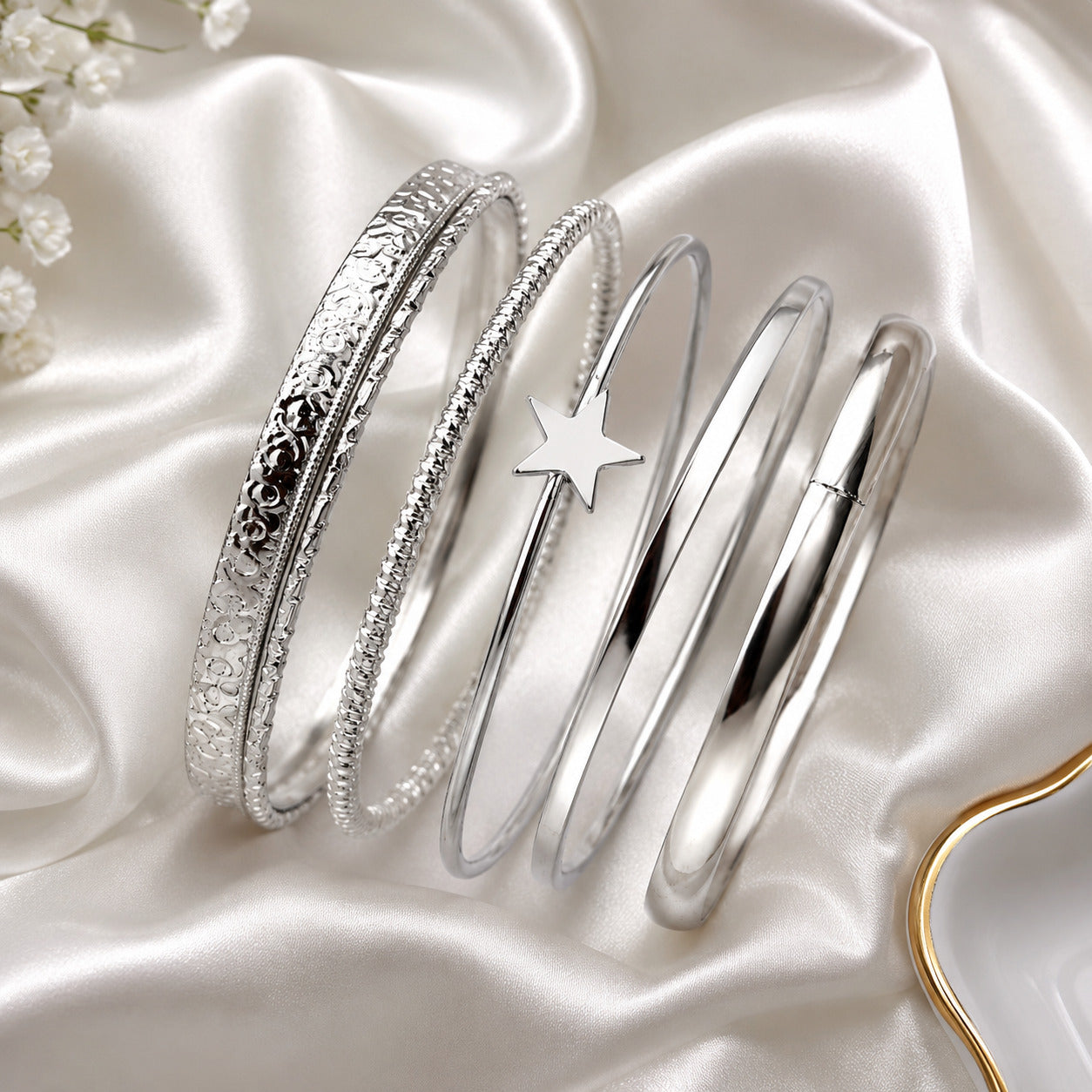 Silver-Tone Stackable Bangle Bracelet Set for Women, Textured Bracelets with Star Charm, Fashion Jewelry