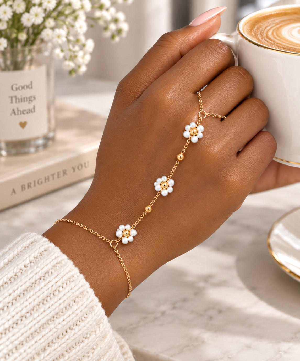 Golden Bloom Hand Bracelet for Women, Gold Tone Floral Finger Hand Chain Bracelet with White Flower Beads, Elegant Jewelry for Everyday Wear & Special Occasions