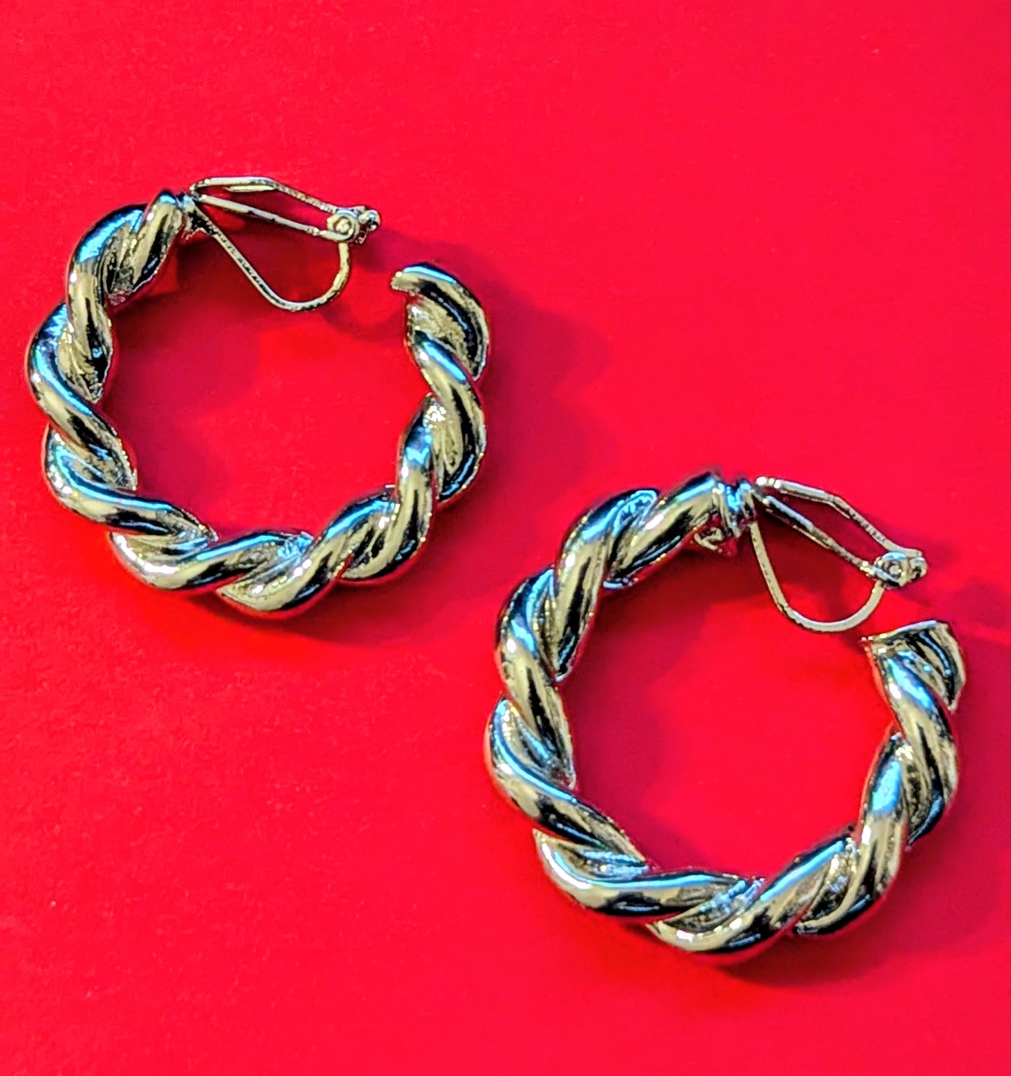 Serena Twist Hoop Earrings